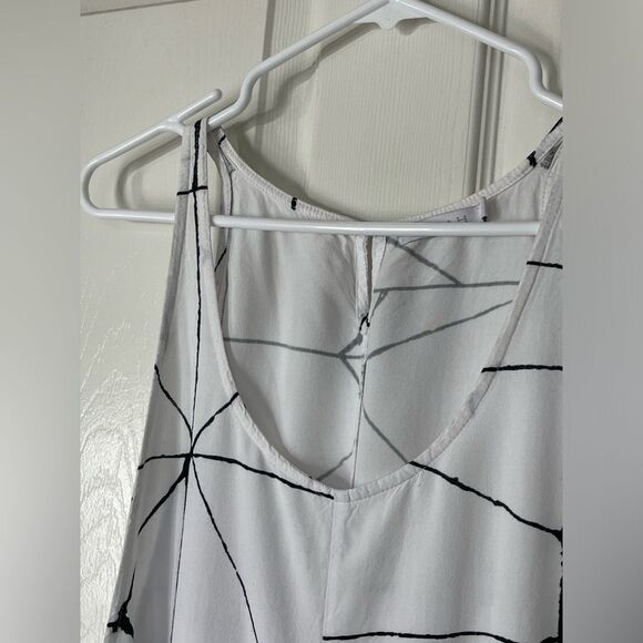 Bean Romper in White Prism shorts light weight Indah size small - Picture 4 of 8